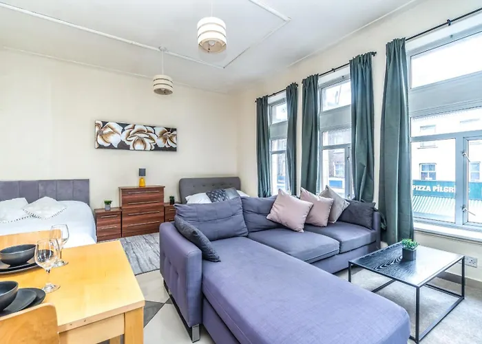Large Studio By Finsbury Park